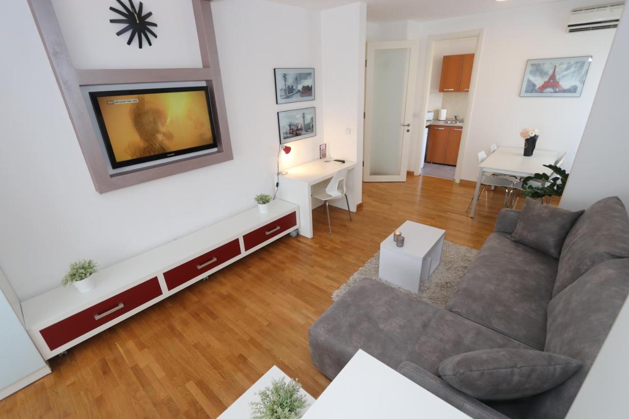 New Belgrade Apartment Belville, Parking 5 Evra Dan エクステリア 写真
